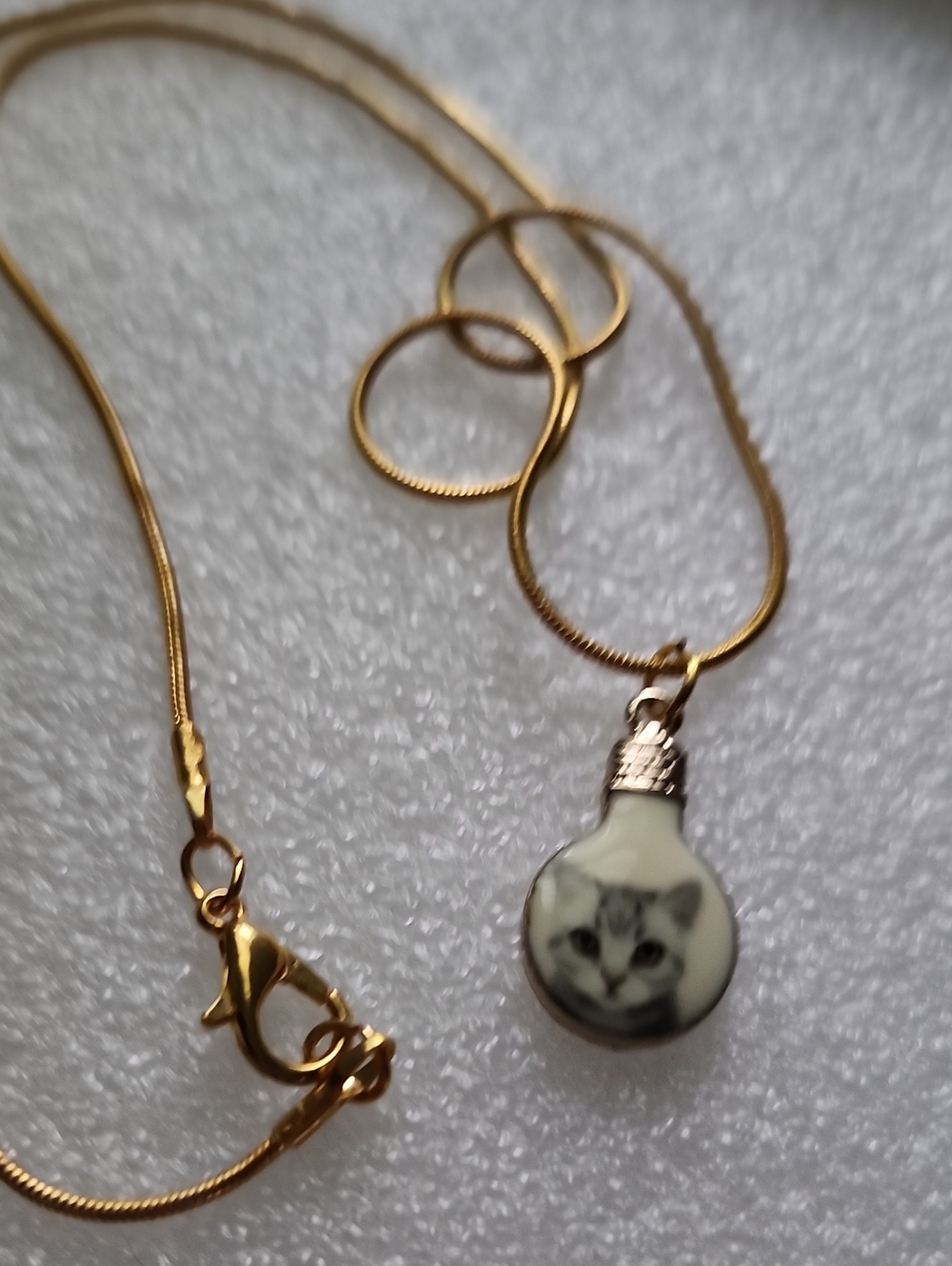 Hand Crafted Gold Tone Cat Portrait Pendant Necklace